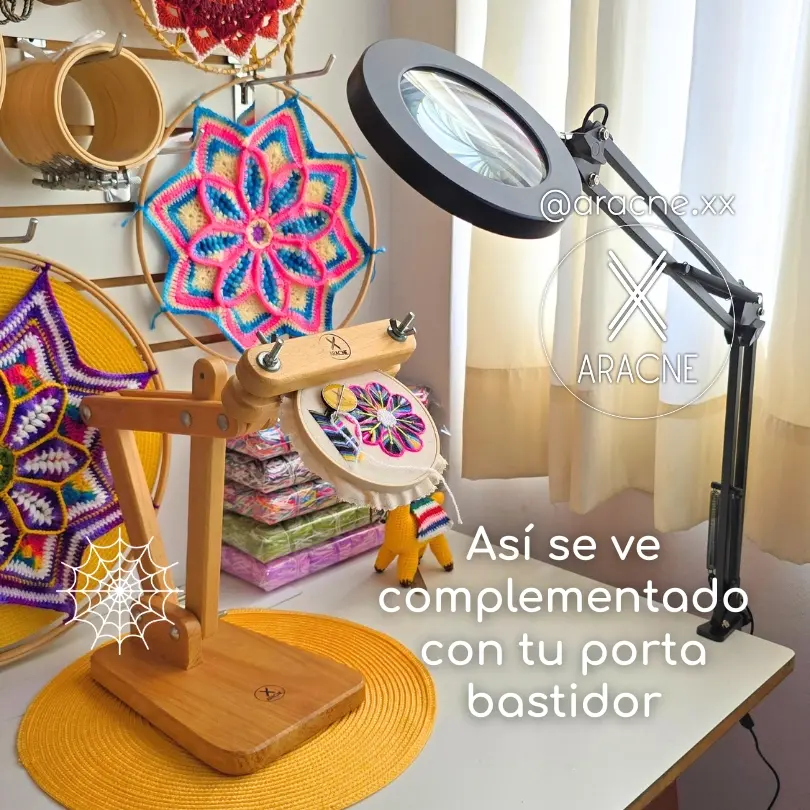 lupa con lampara 2.webp