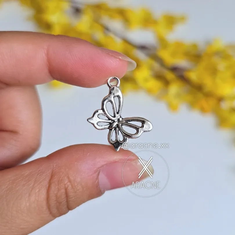 dije mariposa (2).webp