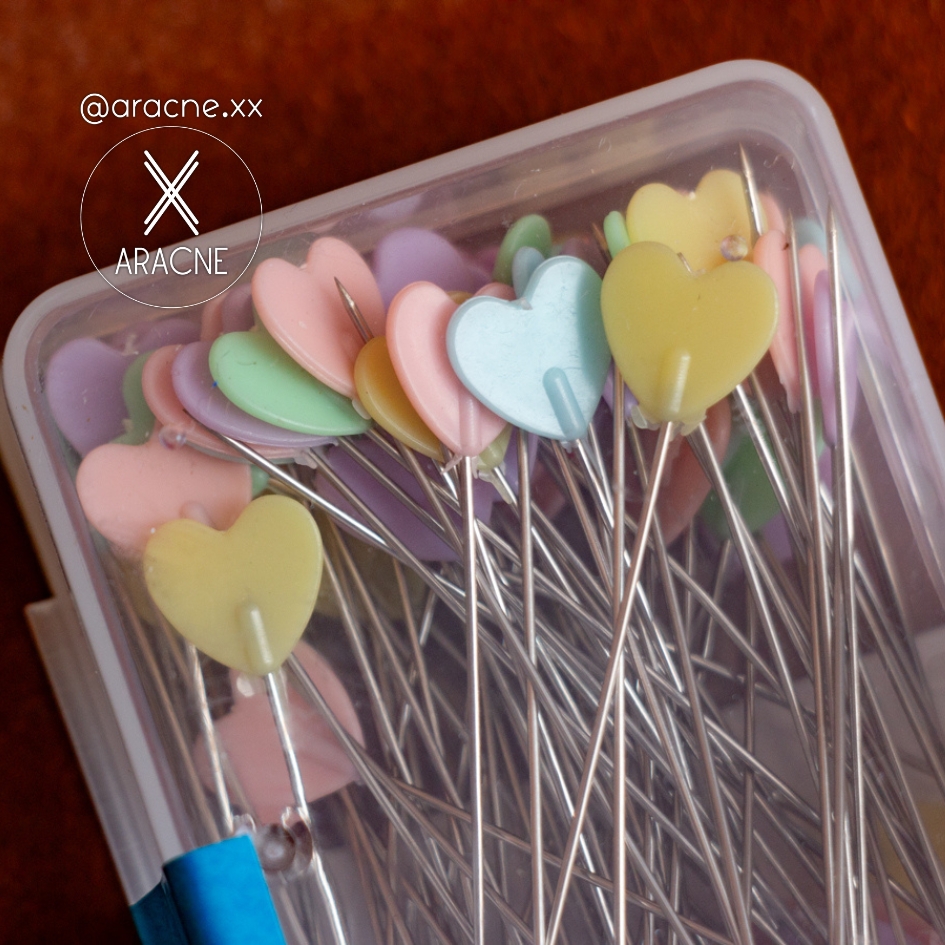 Caja de alfileres Kawaii