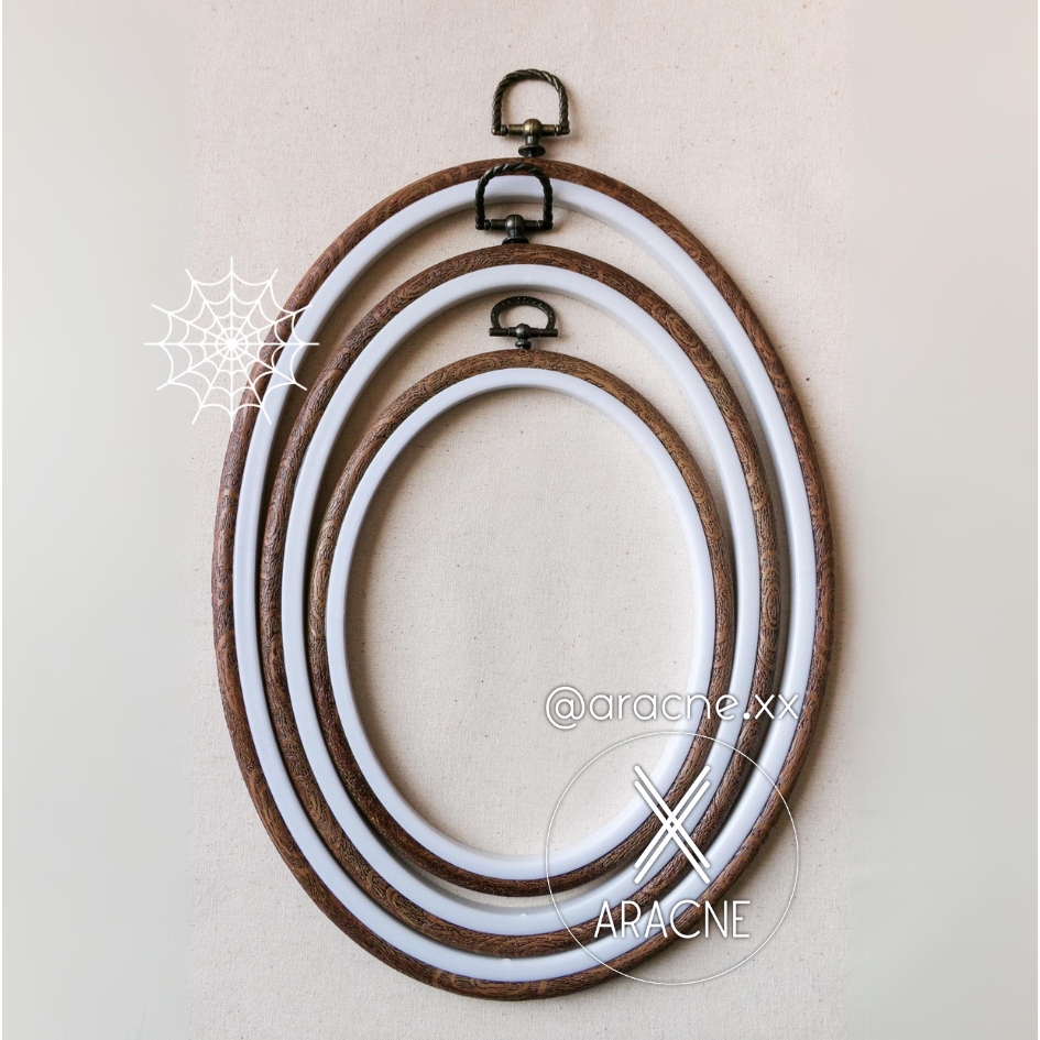 Bastidor Decorativo Ovalado (25cm x 18cm)